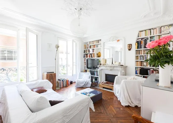 Rue De L\'Abbe Gregoire By Onefinestay
